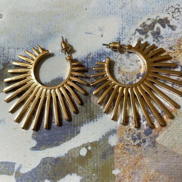 Anthropologie Irregular Gold Fan Hoops - Picture 12 of 13